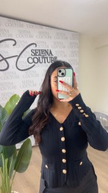 جرزاي بلوزة صوف مع ازرار ذهبي