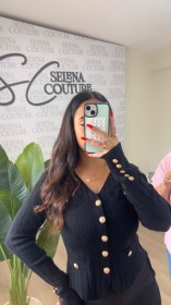 جرزاي بلوزة صوف مع ازرار ذهبي