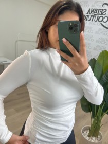 بلوزة مع زم عالخصر